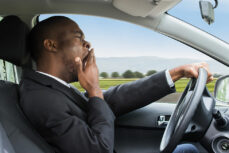Fahren bei Müdigkeit: Welche Risiken gibt es und wie lassen sie sich vermeiden?